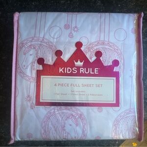 Pink and White 4-Piece Full Sheet Set